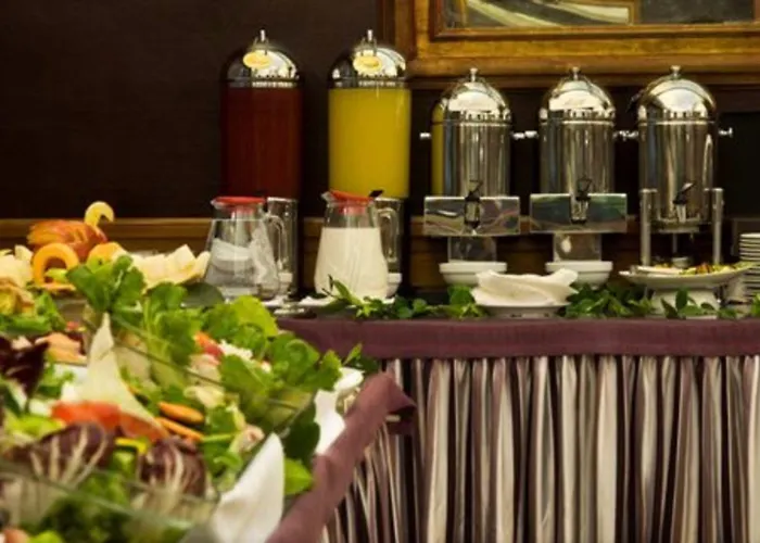 モルガナ ホテル 4*